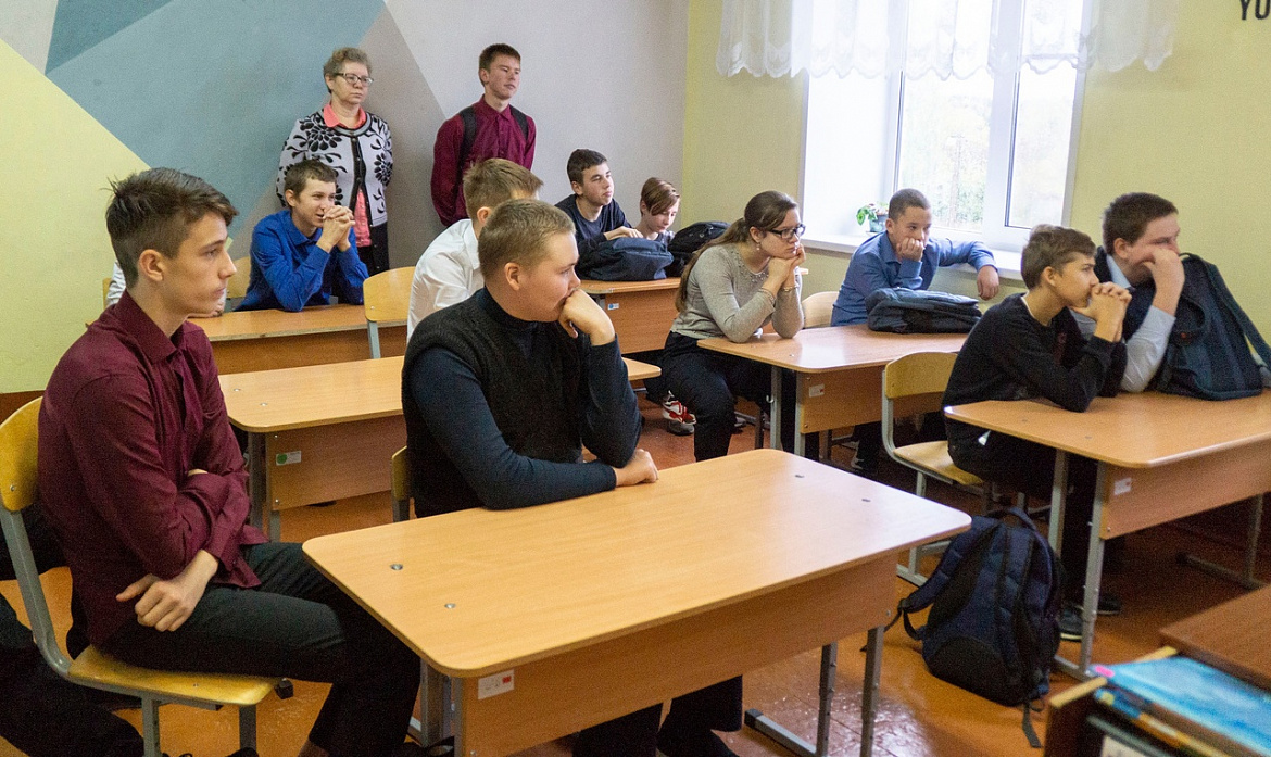 В Верхнепозимской школе Воткинского района хорошо прижились занятия "Разговоры о важном"