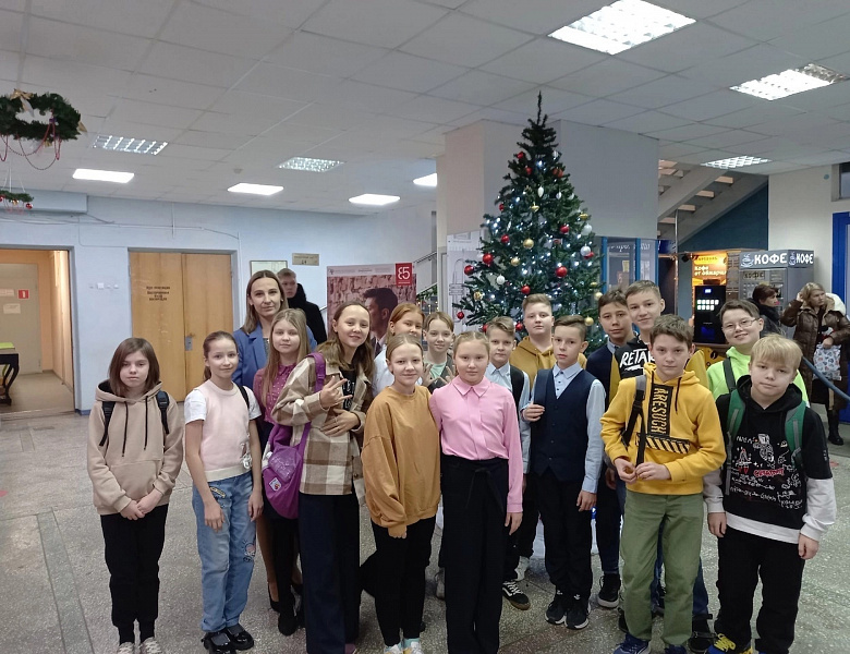 Воткинские школьники получили призы за участие в квесте ДаУР